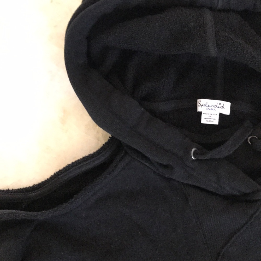 Splendid cold shoulder sweatshirt. Size small.
